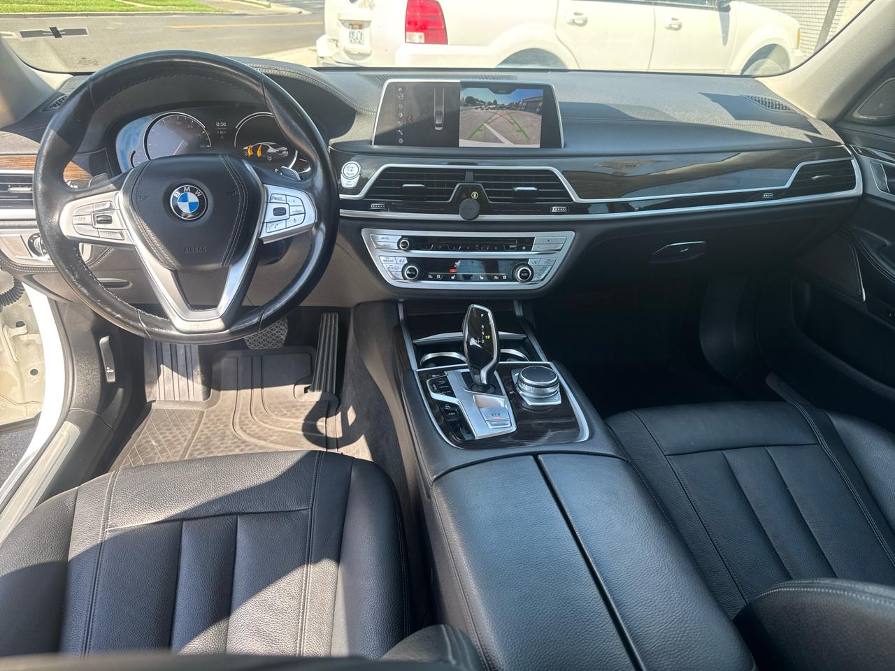 BMW 7-Series 740i xDrive 2019