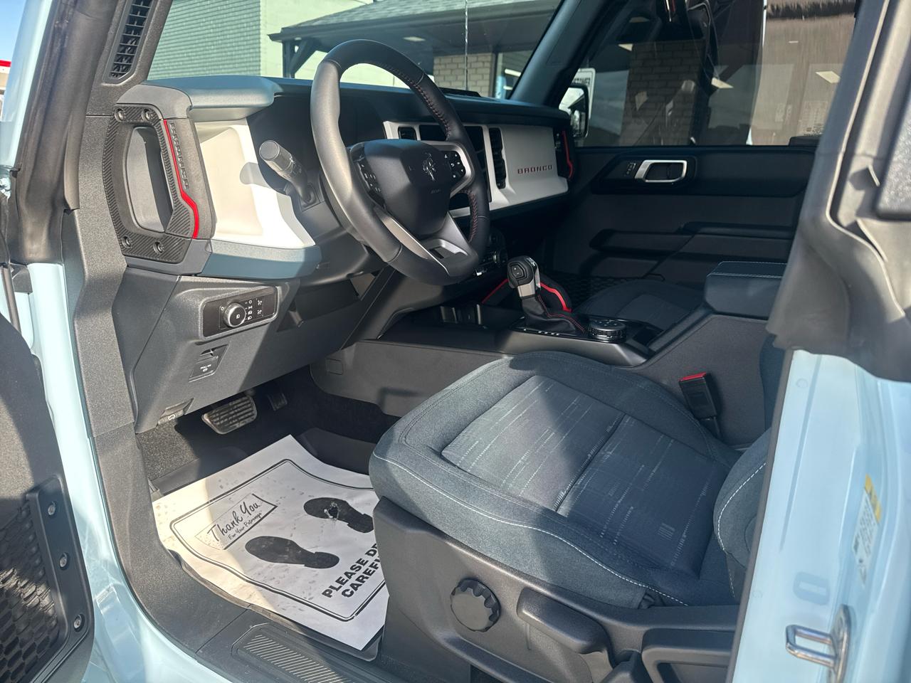 Ford Bronco Heritage Edition 4-Door 2025