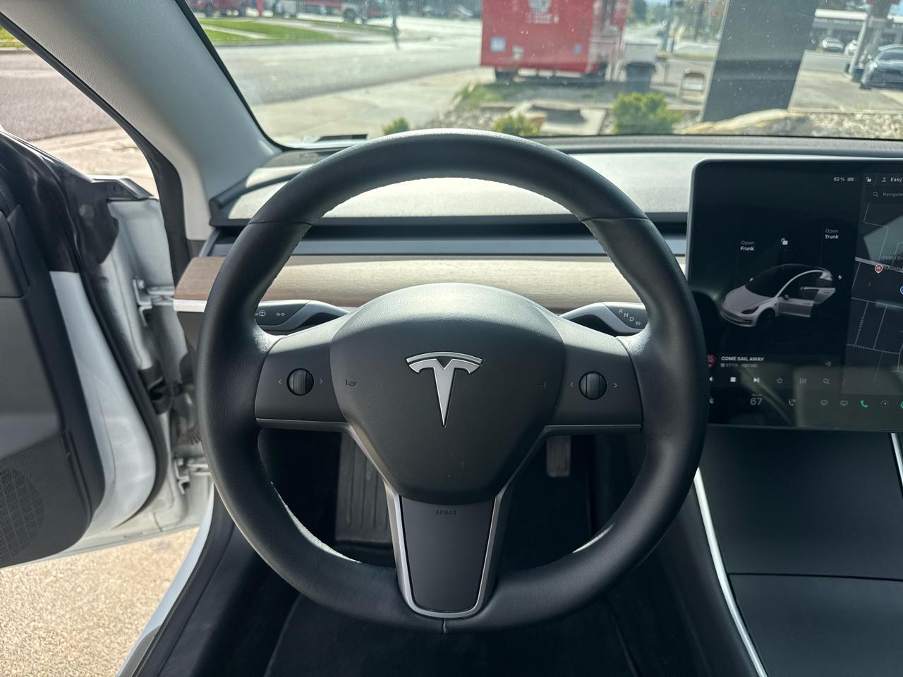 Tesla Model 3 Long Range 2019