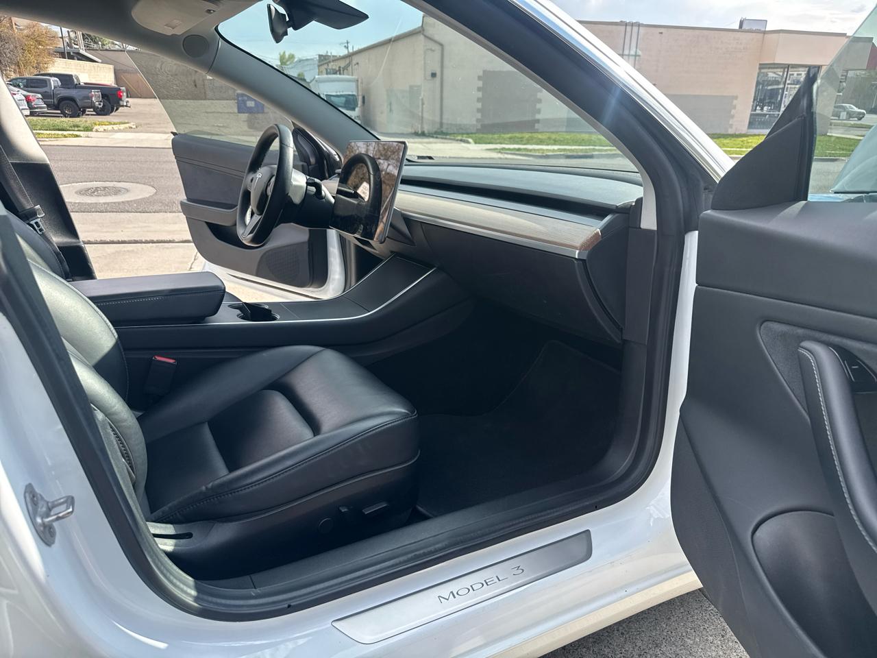 Tesla Model 3 Long Range 2019