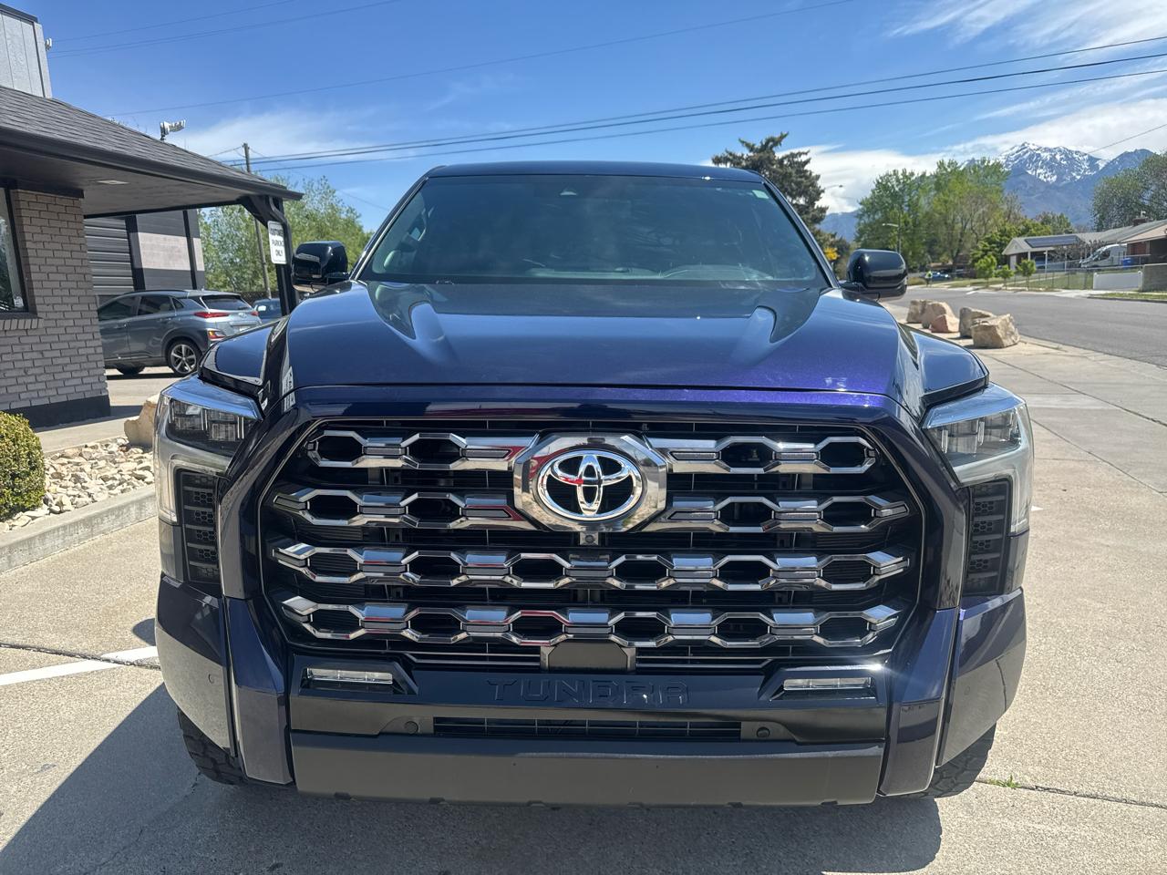 Toyota Tundra Limited CrewMax 4WD 2025