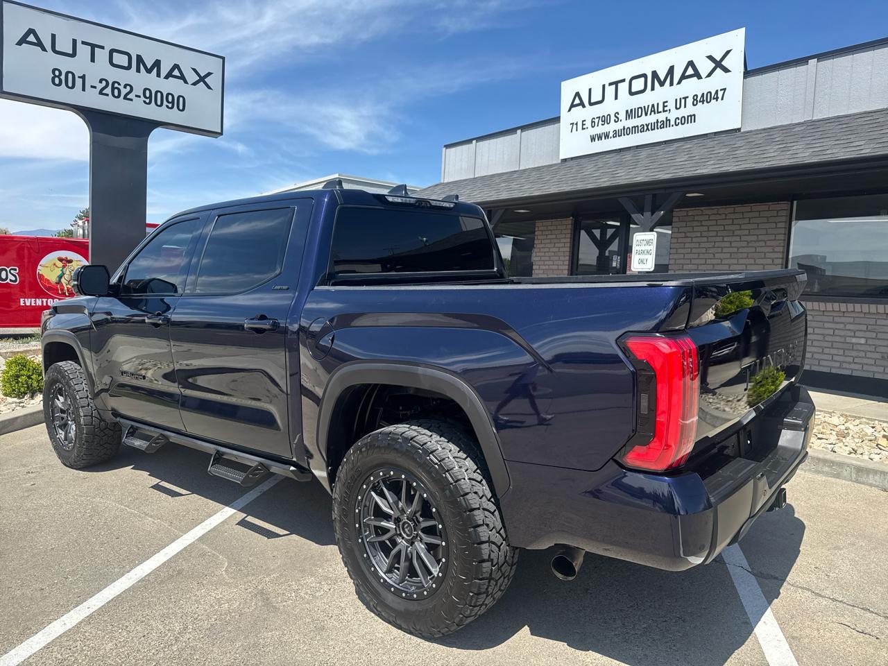 Toyota Tundra Limited CrewMax 4WD 2025
