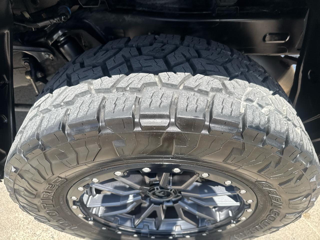 Toyota Tundra Limited CrewMax 4WD 2025