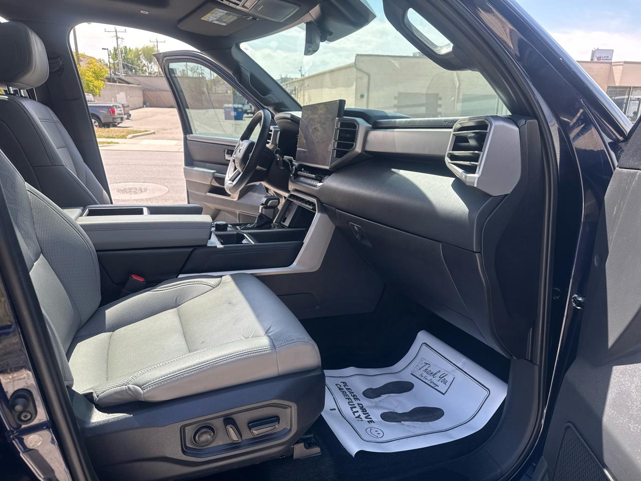 Toyota Tundra Limited CrewMax 4WD 2025