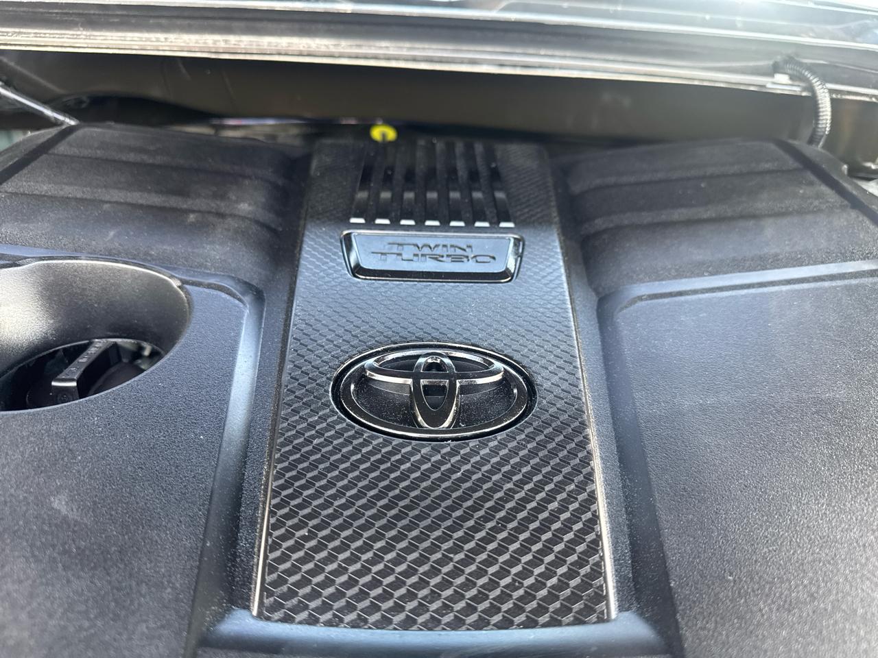 Toyota Tundra Limited CrewMax 4WD 2025