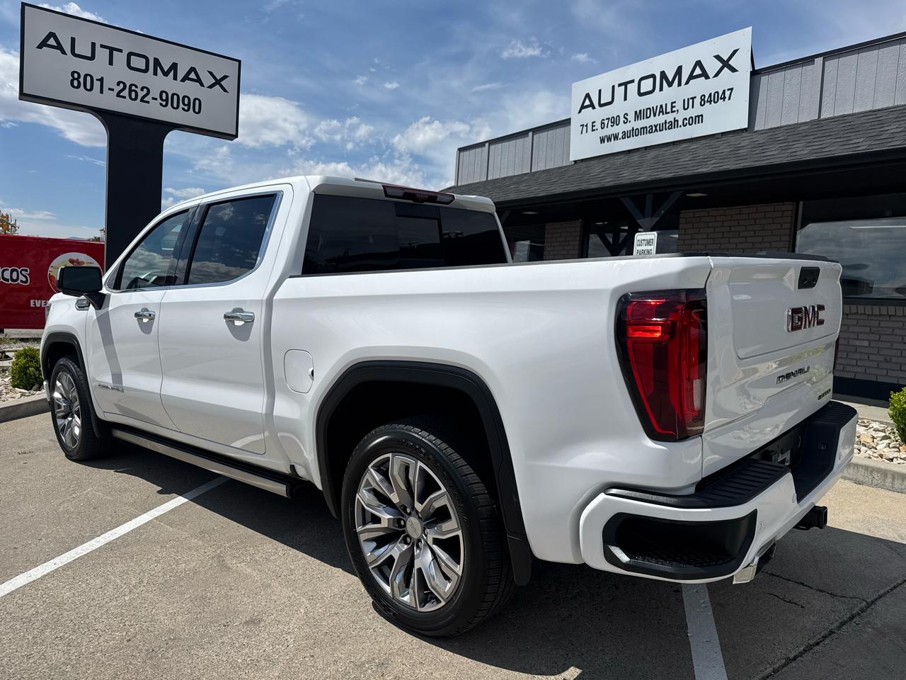 GMC Sierra 1500 Denali Crew Cab Short Box 4WD 2023
