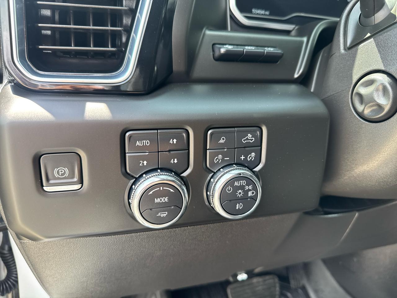 GMC Sierra 1500 Denali Crew Cab Short Box 4WD 2023