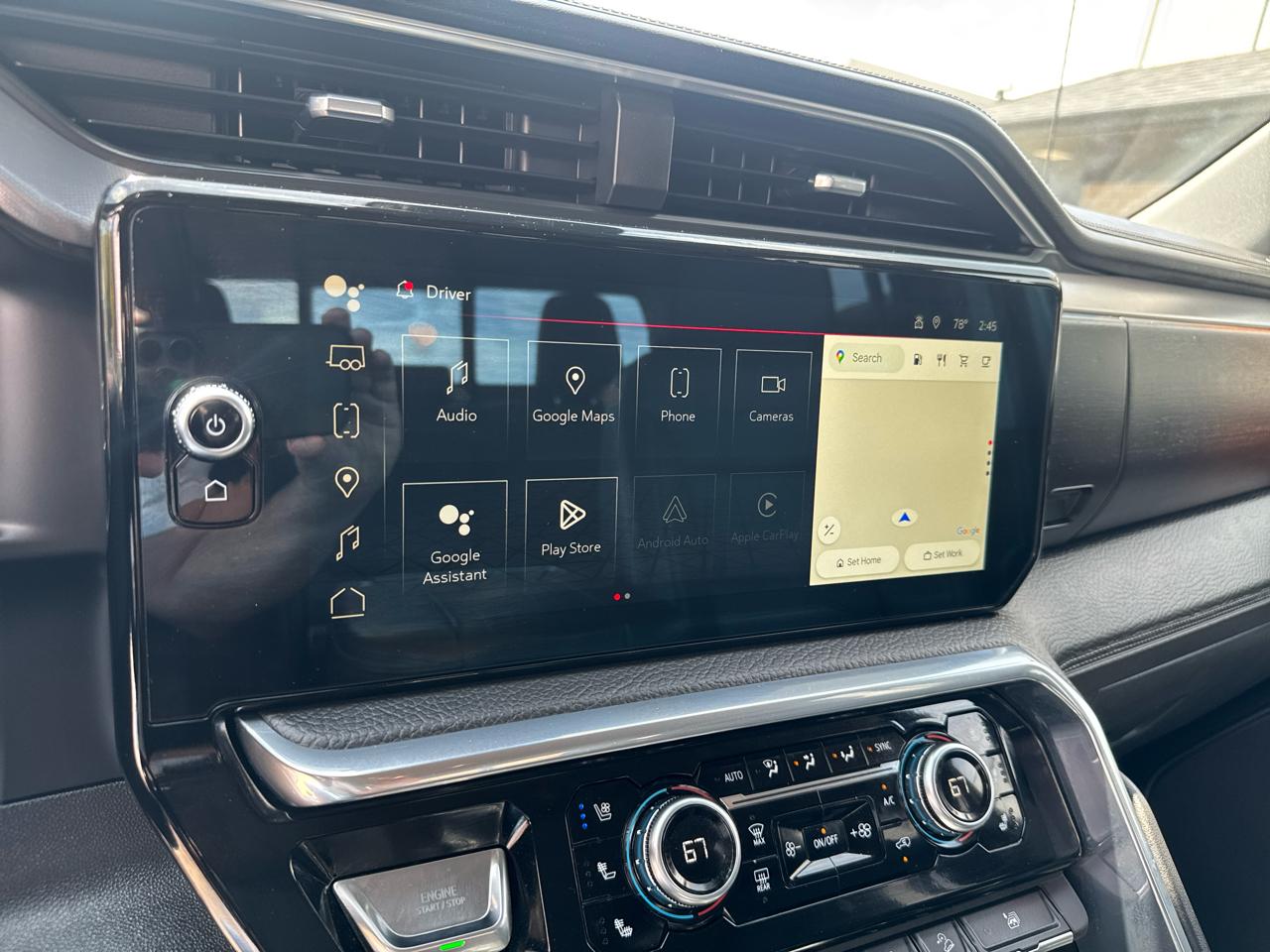 GMC Sierra 1500 Denali Crew Cab Short Box 4WD 2023