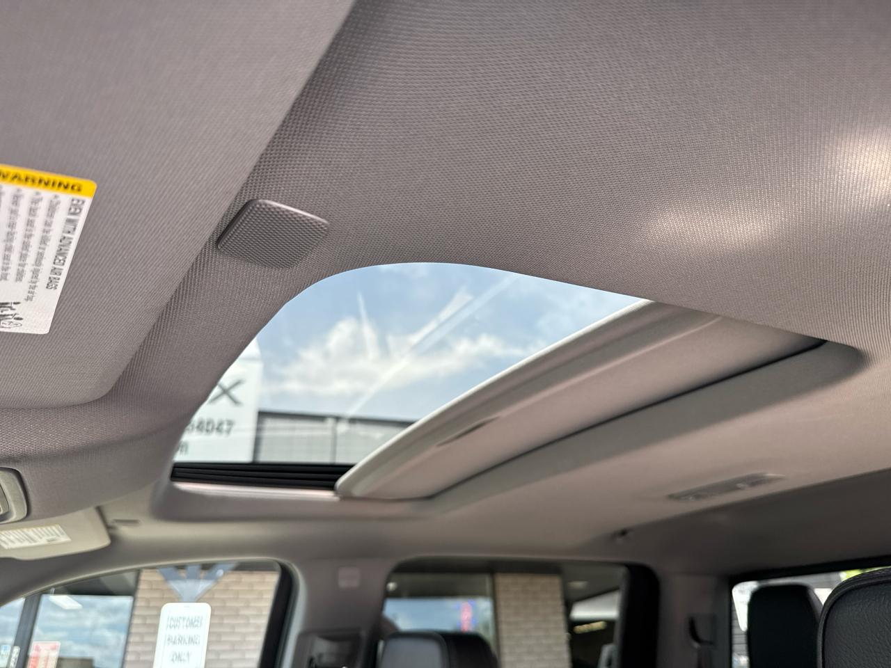 GMC Sierra 1500 Denali Crew Cab Short Box 4WD 2023