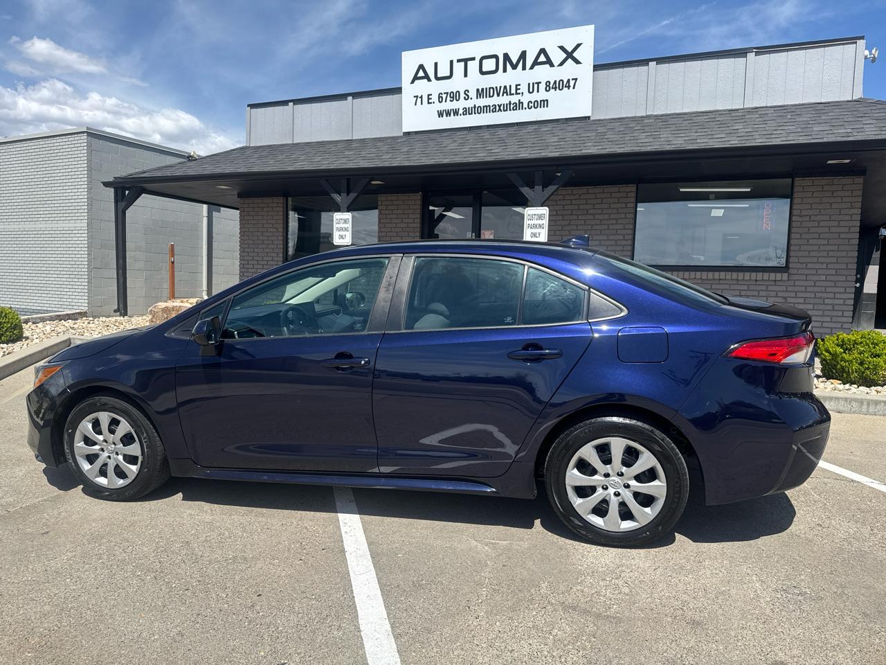 Toyota Corolla LE 2022