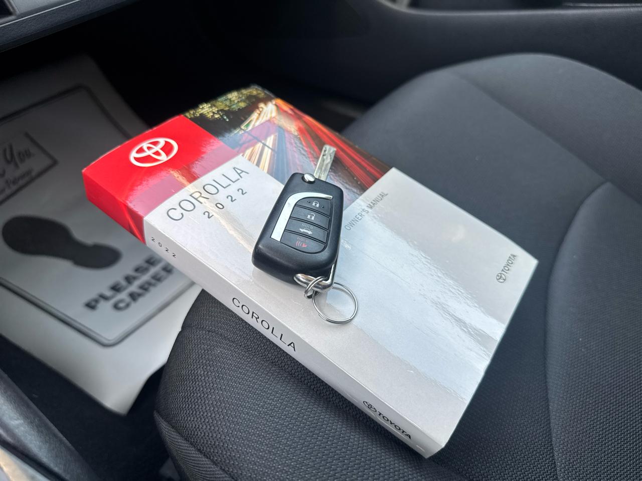 Toyota Corolla LE 2022