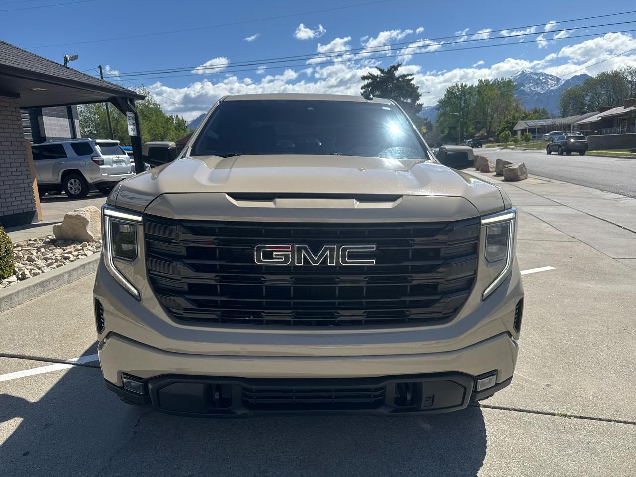 GMC Sierra 1500 Elevation Crew Cab 4WD 2022
