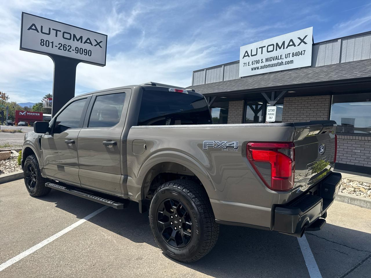 Ford F-150 STX SuperCrew 4WD 2025