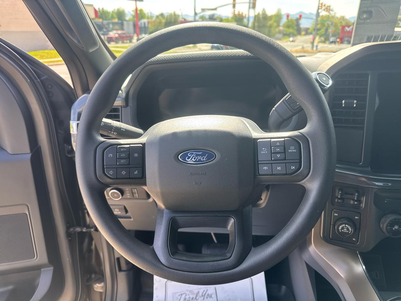 Ford F-150 STX SuperCrew 4WD 2025