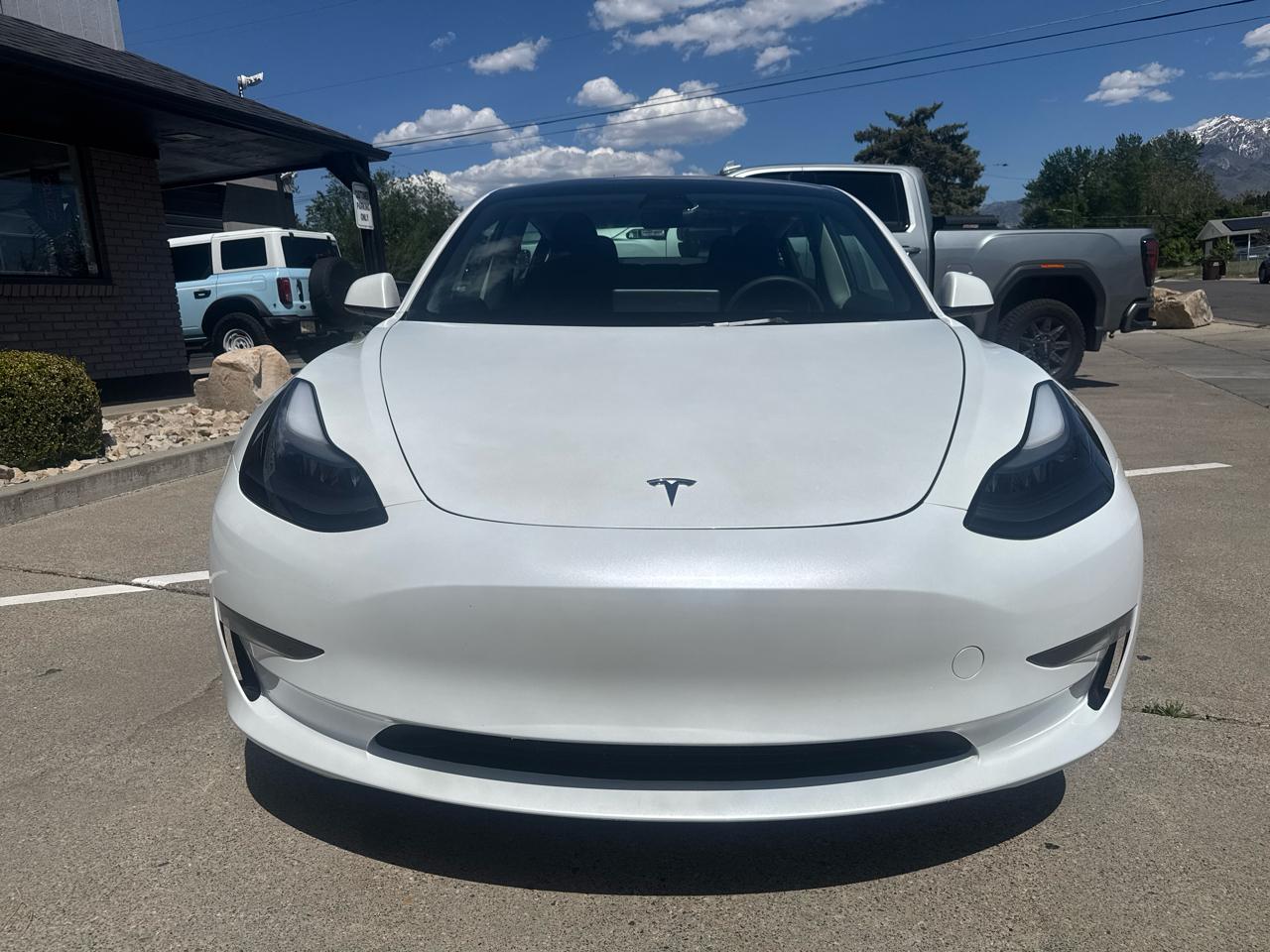 Tesla Model 3  2023