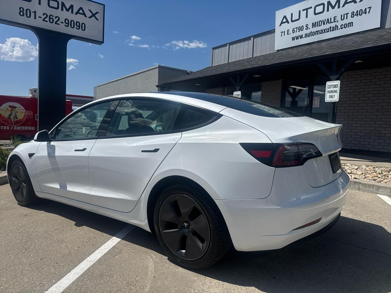 Tesla Model 3  2023