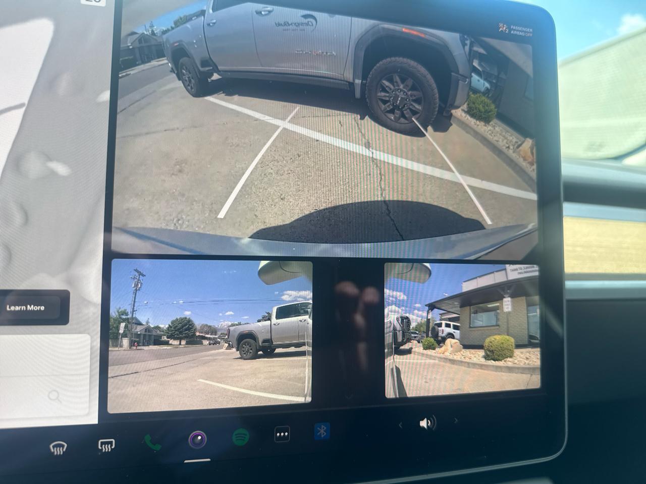 Tesla Model 3  2023