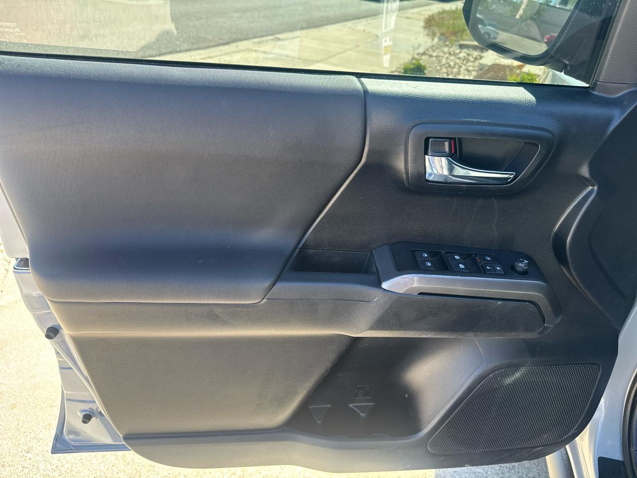 Toyota Tacoma TRD Off Road Double Cab 5' Bed V6 4x4 AT (Natl) 2021