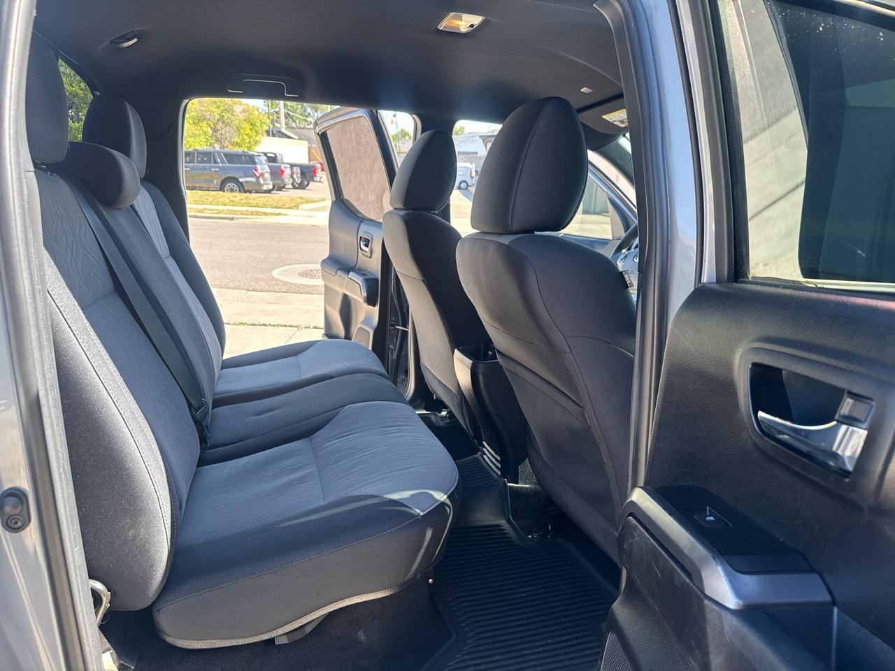 Toyota Tacoma TRD Off Road Double Cab 5' Bed V6 4x4 AT (Natl) 2021
