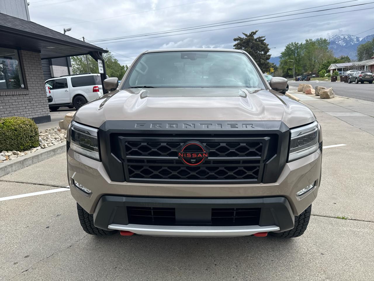 Nissan Frontier PRO-4X Crew Cab 4WD 2023