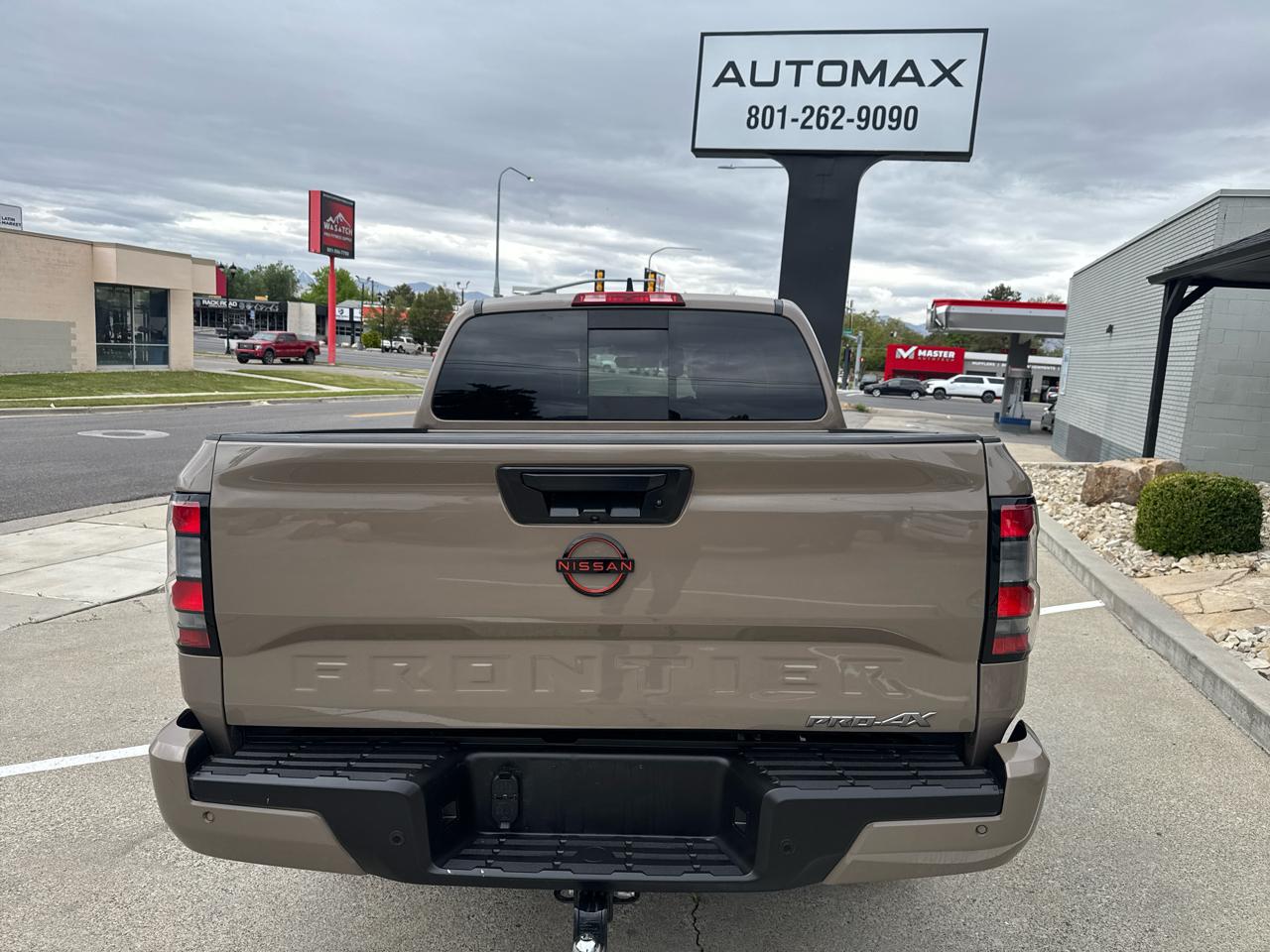 Nissan Frontier PRO-4X Crew Cab 4WD 2023