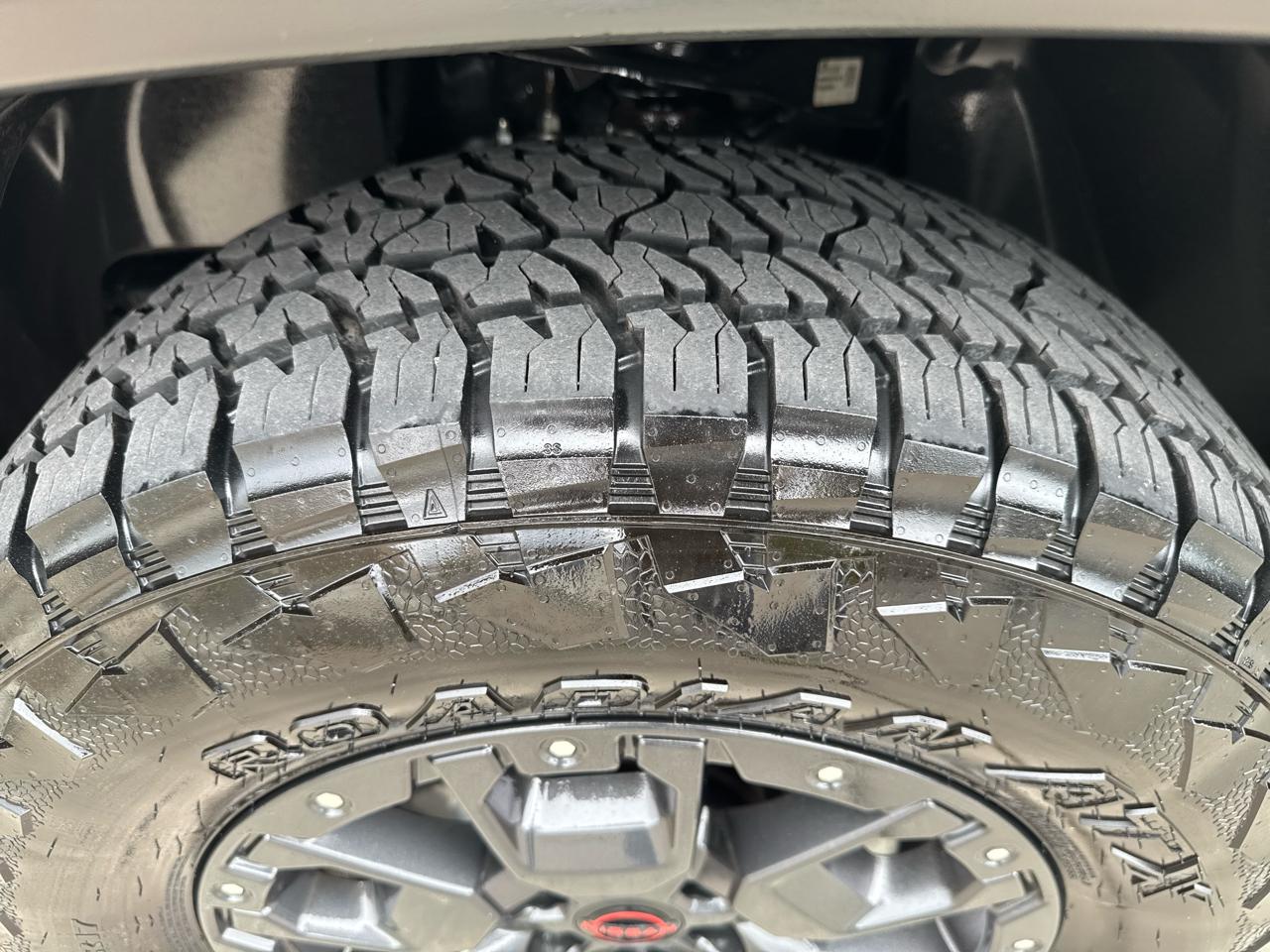 Nissan Frontier PRO-4X Crew Cab 4WD 2023