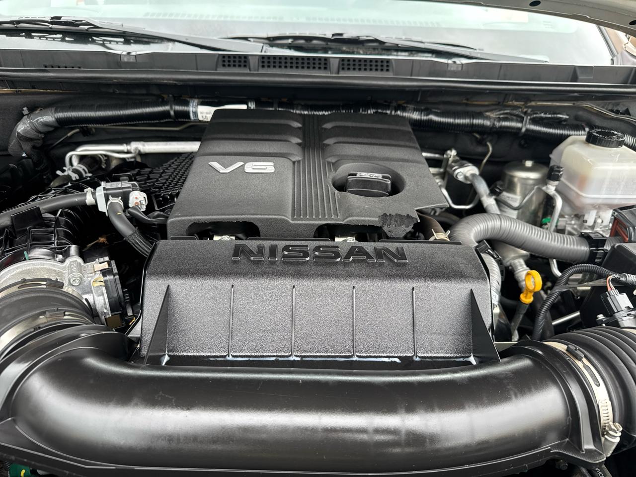 Nissan Frontier PRO-4X Crew Cab 4WD 2023