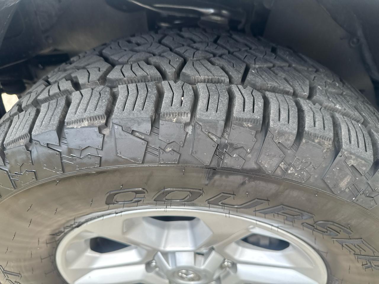 Toyota 4Runner SR5 4WD 2017