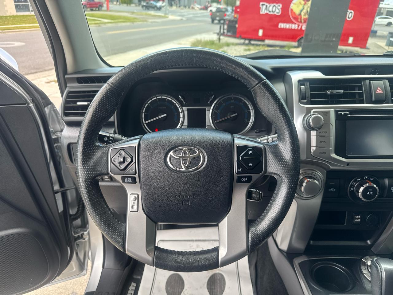 Toyota 4Runner SR5 4WD 2017