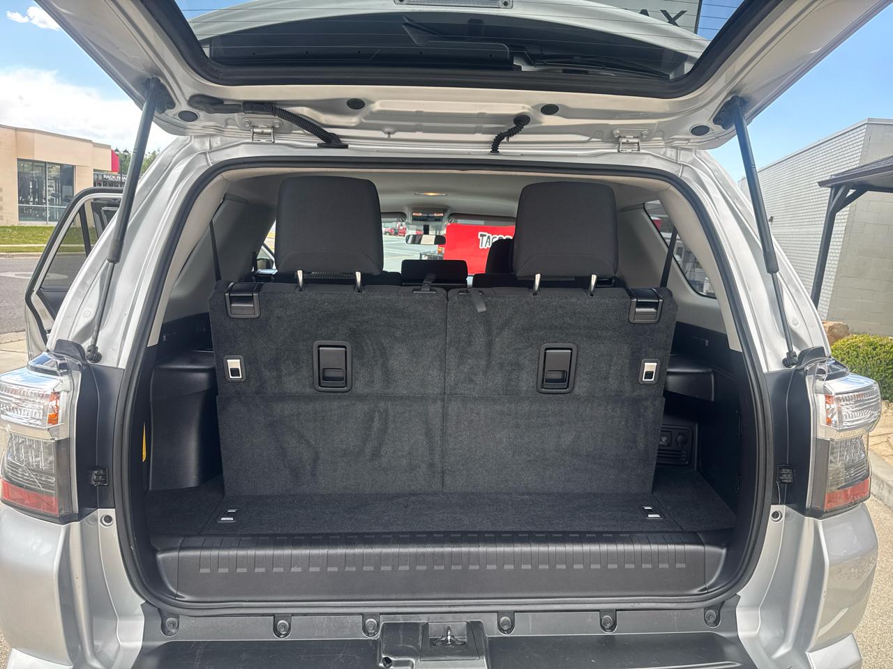 Toyota 4Runner SR5 4WD 2017