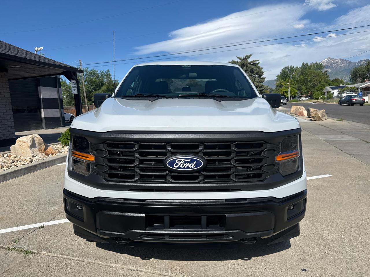 Ford F-150 STX SuperCrew 4WD 2024