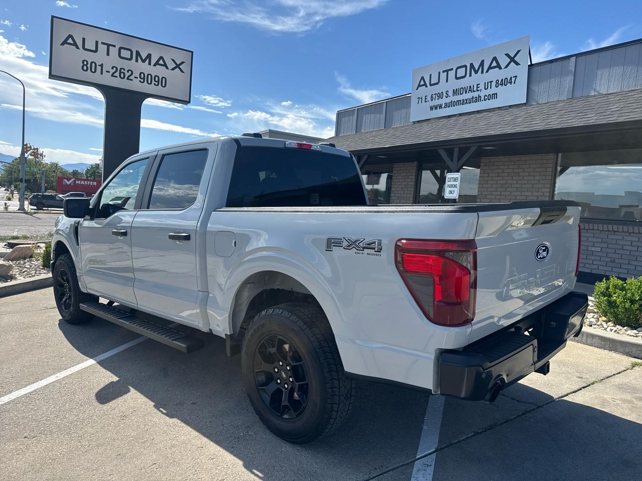 Ford F-150 STX SuperCrew 4WD 2024