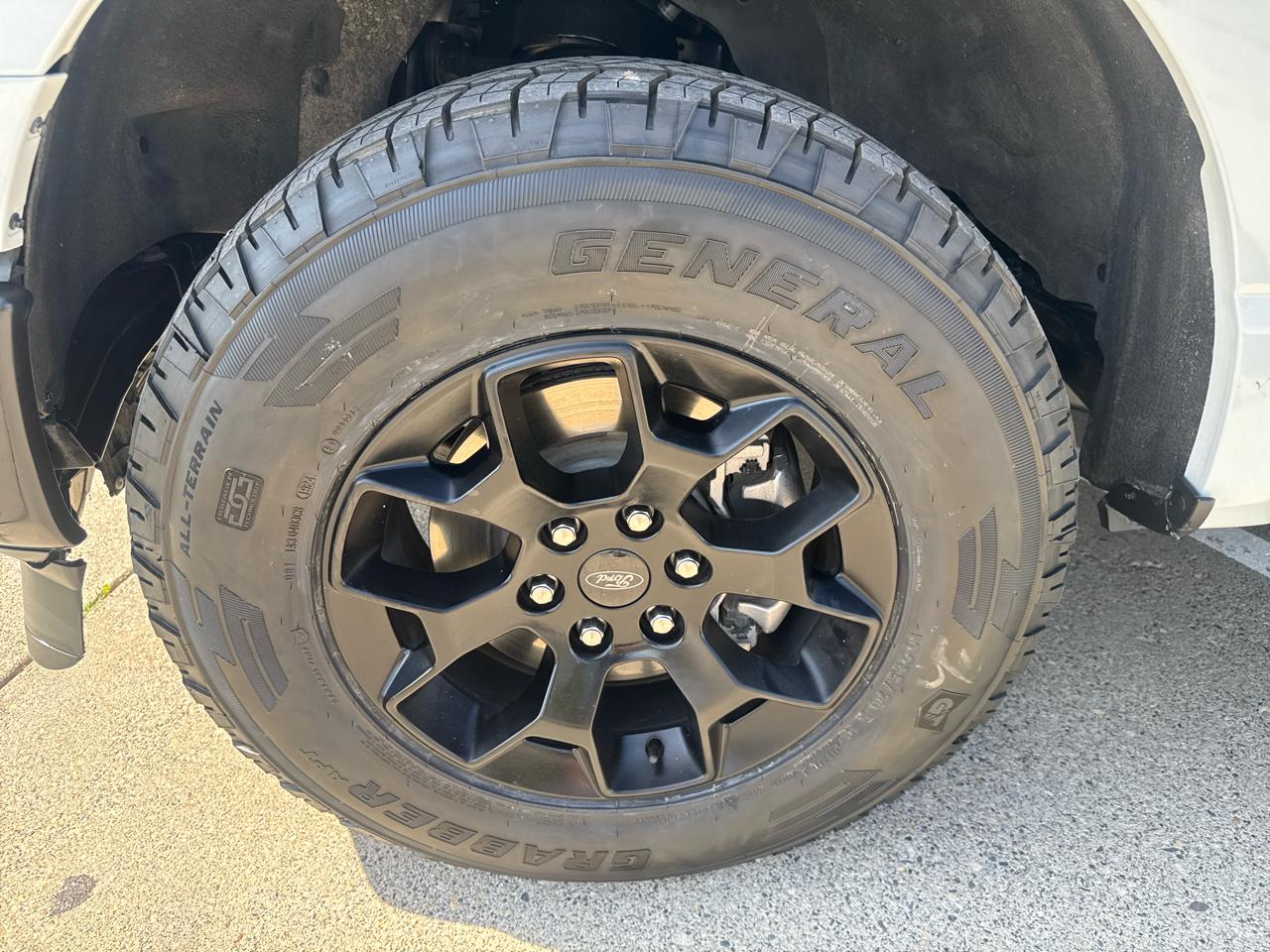 Ford F-150 STX SuperCrew 4WD 2024