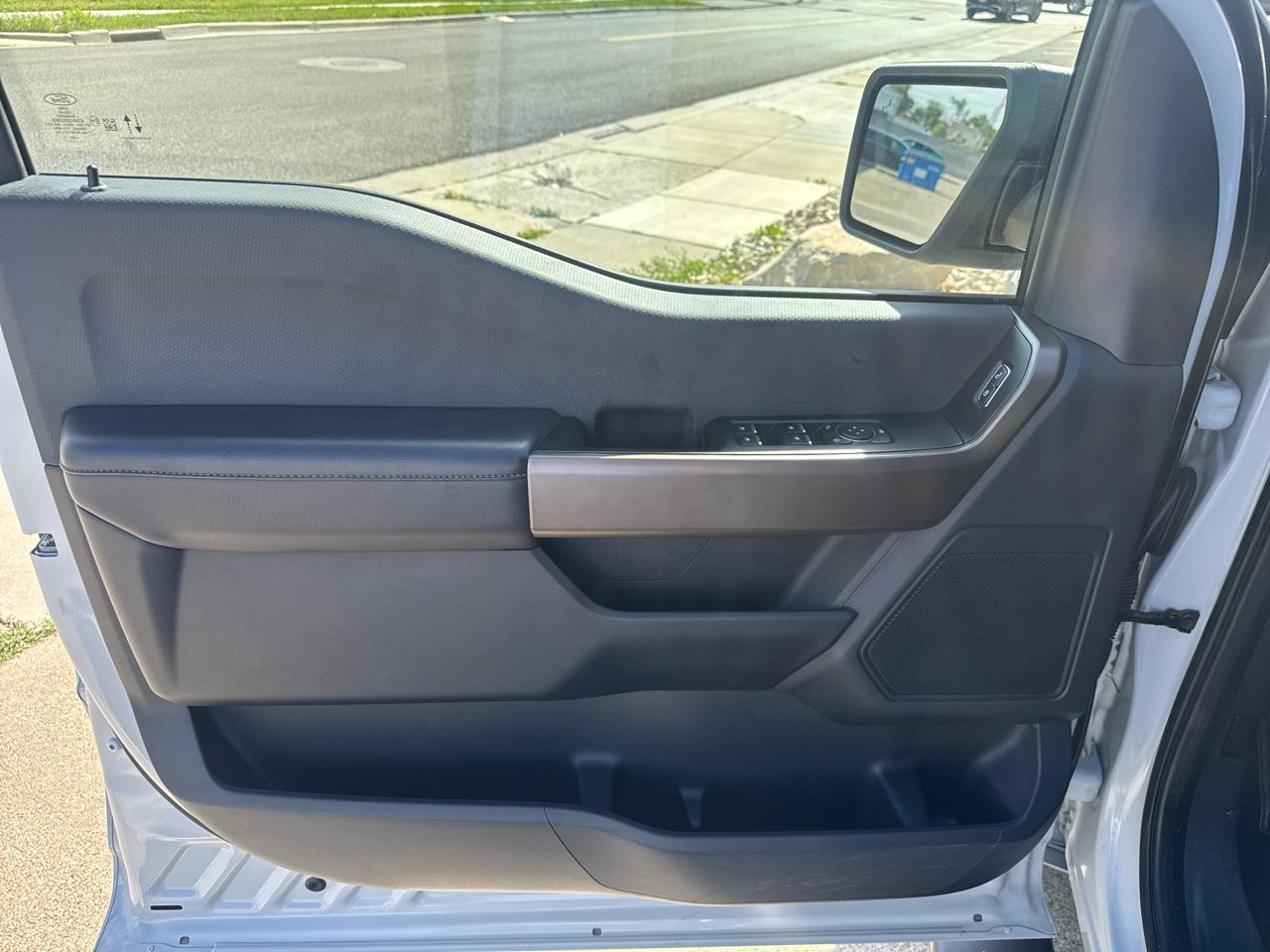 Ford F-150 STX SuperCrew 4WD 2024