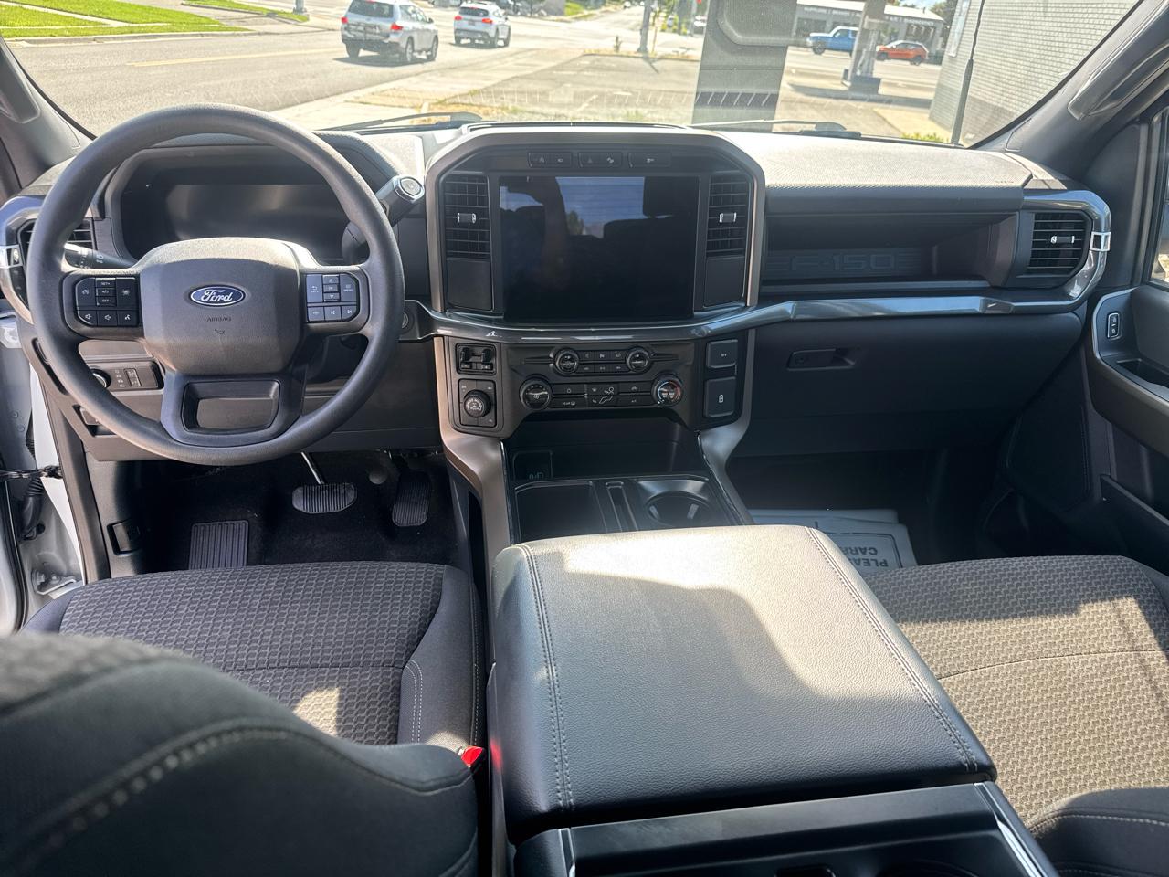 Ford F-150 STX SuperCrew 4WD 2024