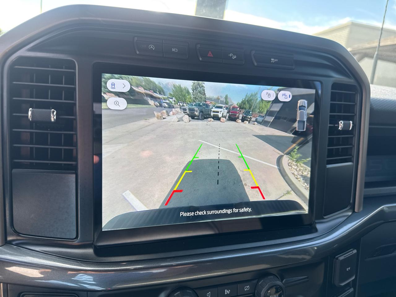 Ford F-150 STX SuperCrew 4WD 2024