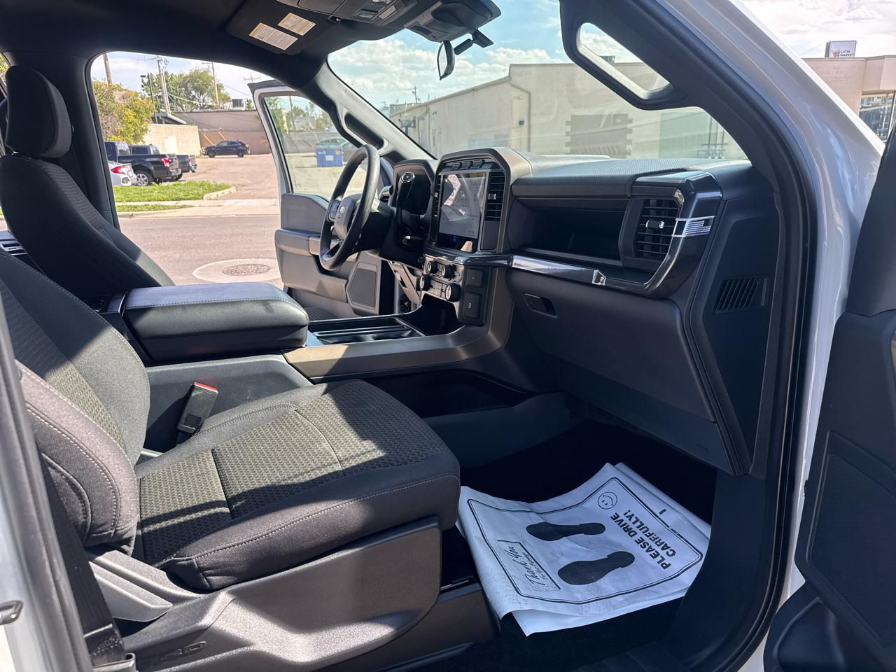 Ford F-150 STX SuperCrew 4WD 2024