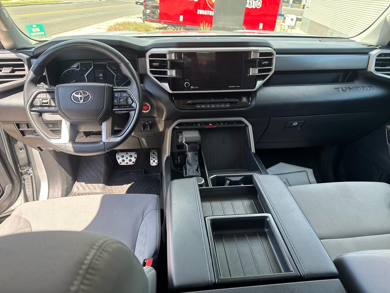 Toyota Tundra SR5 CrewMax 4WD 2023