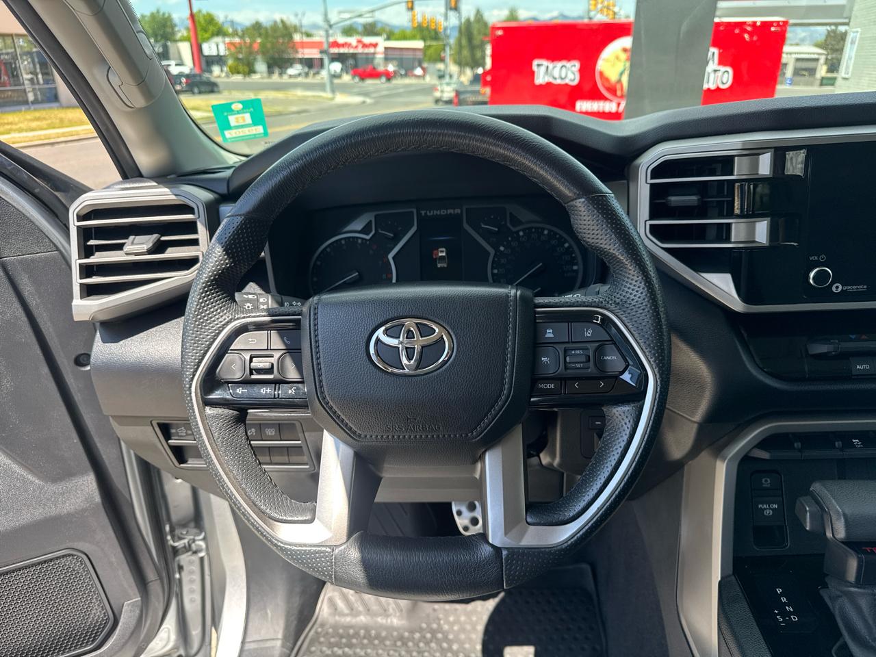 Toyota Tundra SR5 CrewMax 4WD 2023