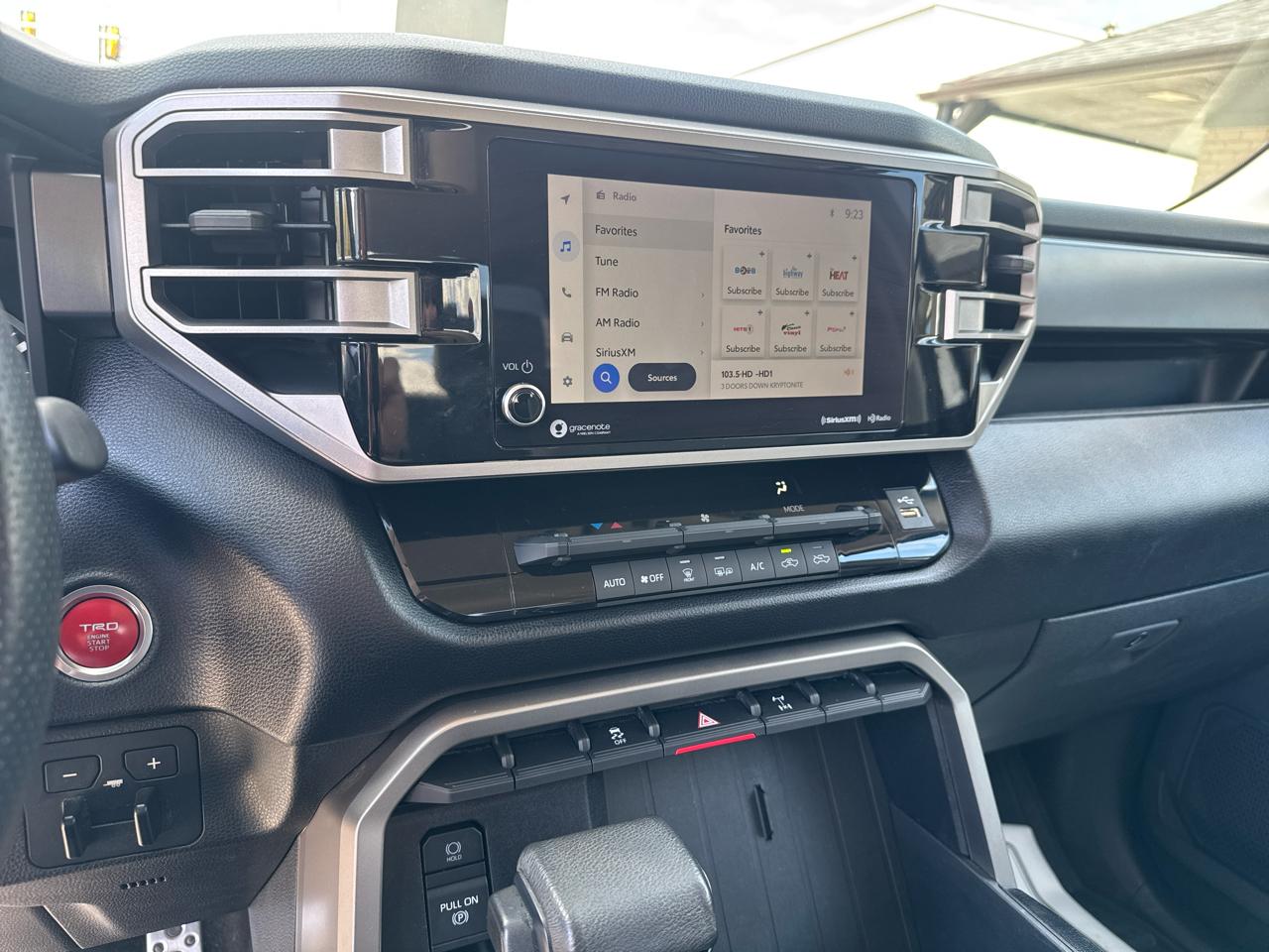 Toyota Tundra SR5 CrewMax 4WD 2023