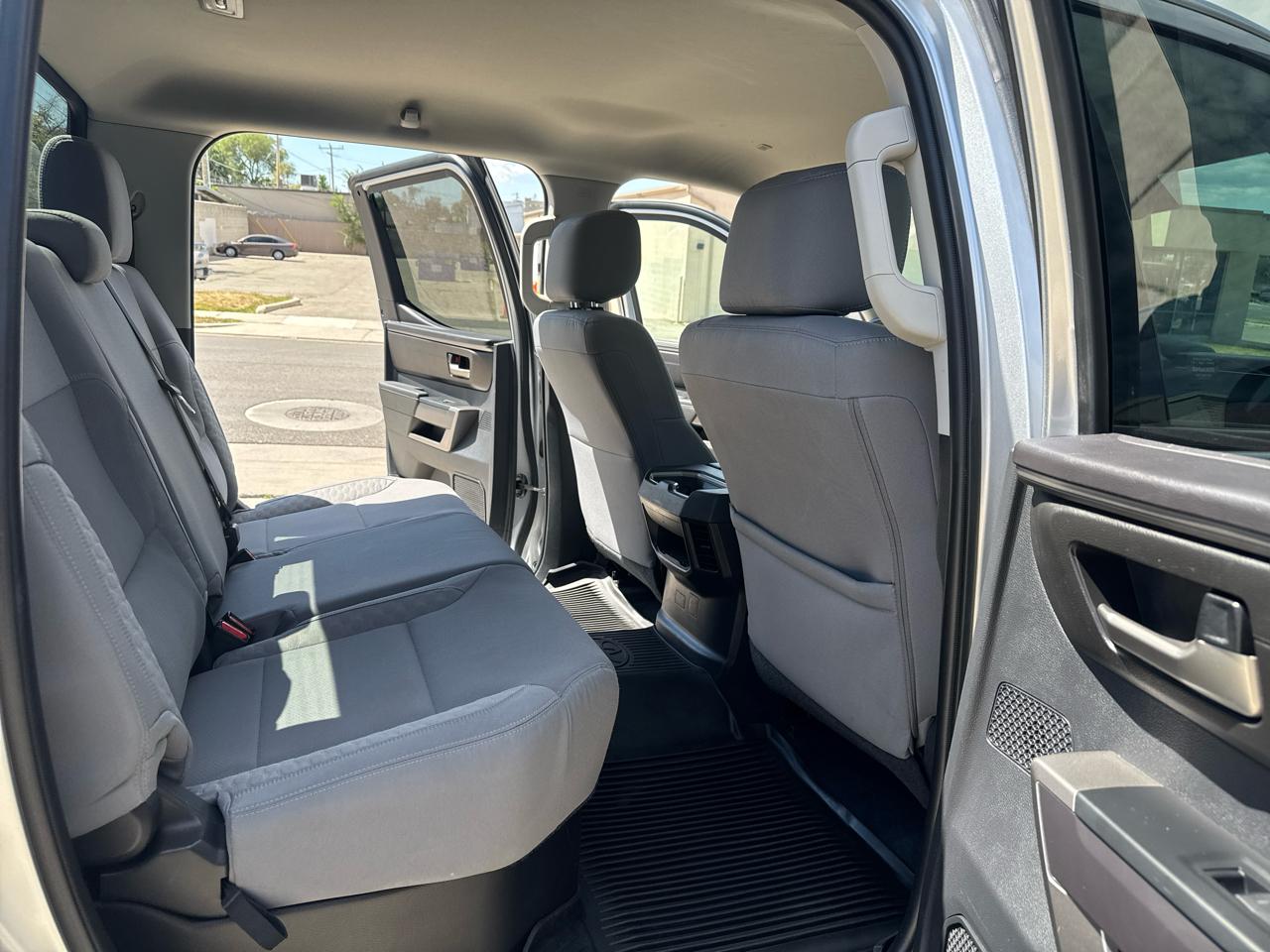 Toyota Tundra SR5 CrewMax 4WD 2023