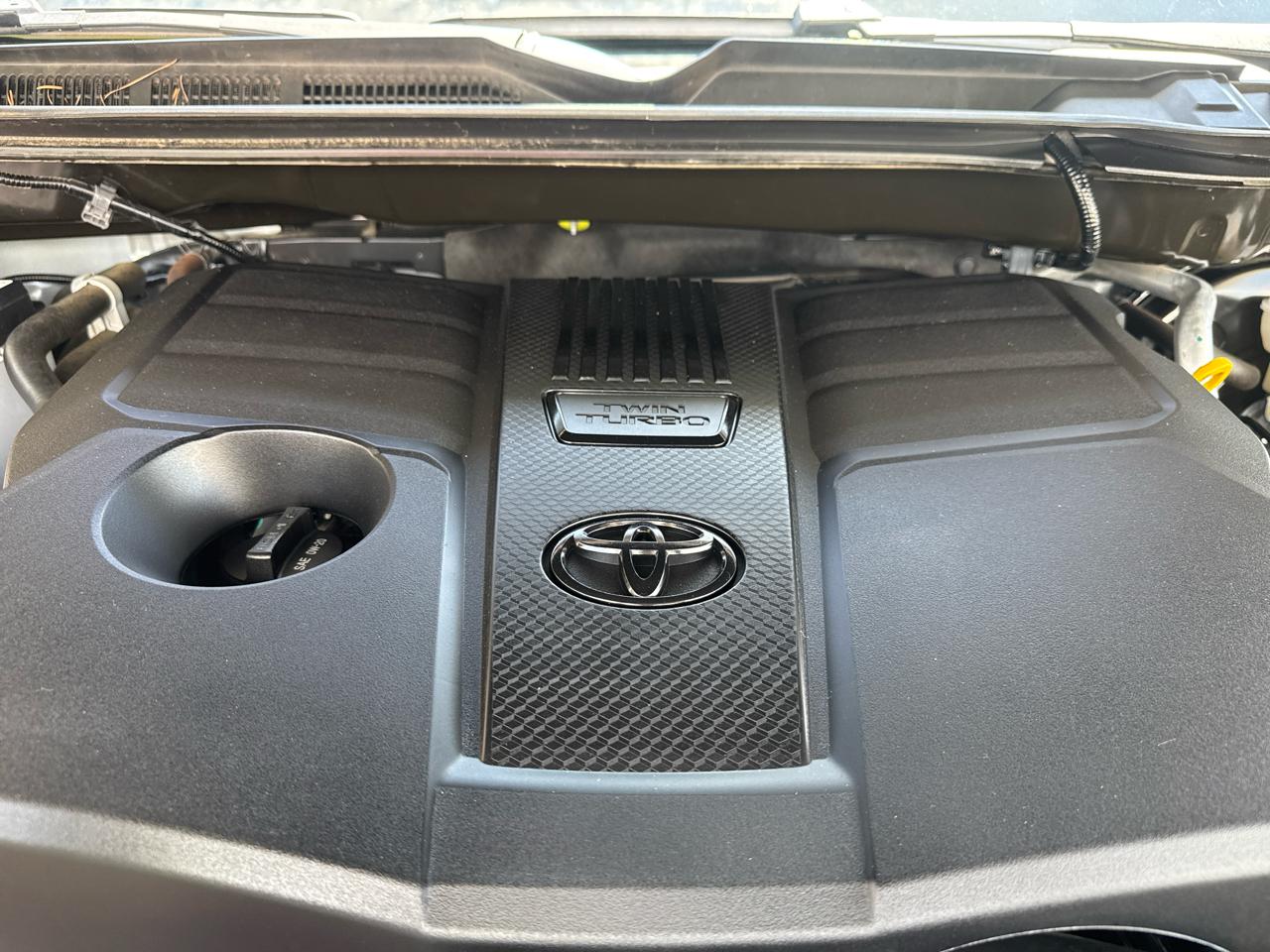 Toyota Tundra SR5 CrewMax 4WD 2023