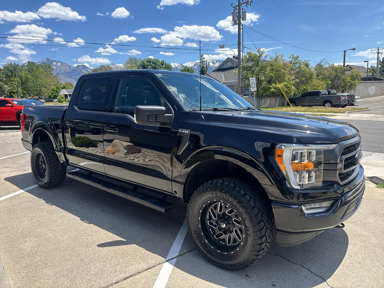 Ford F-150 XLT SuperCrew 5.5-ft. Bed 4WD 2023