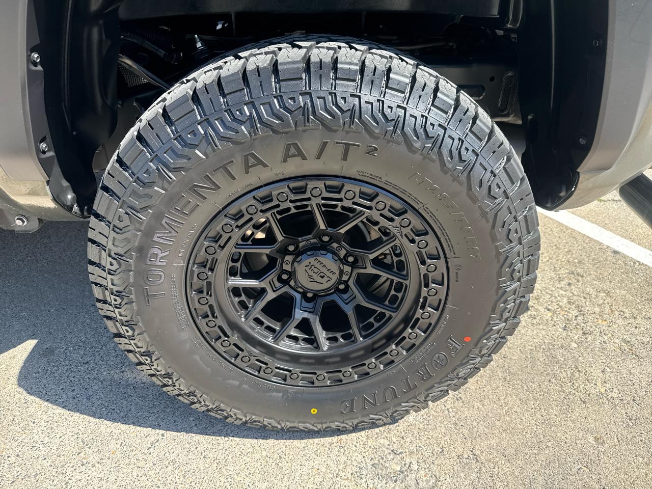 Toyota Tacoma  2024