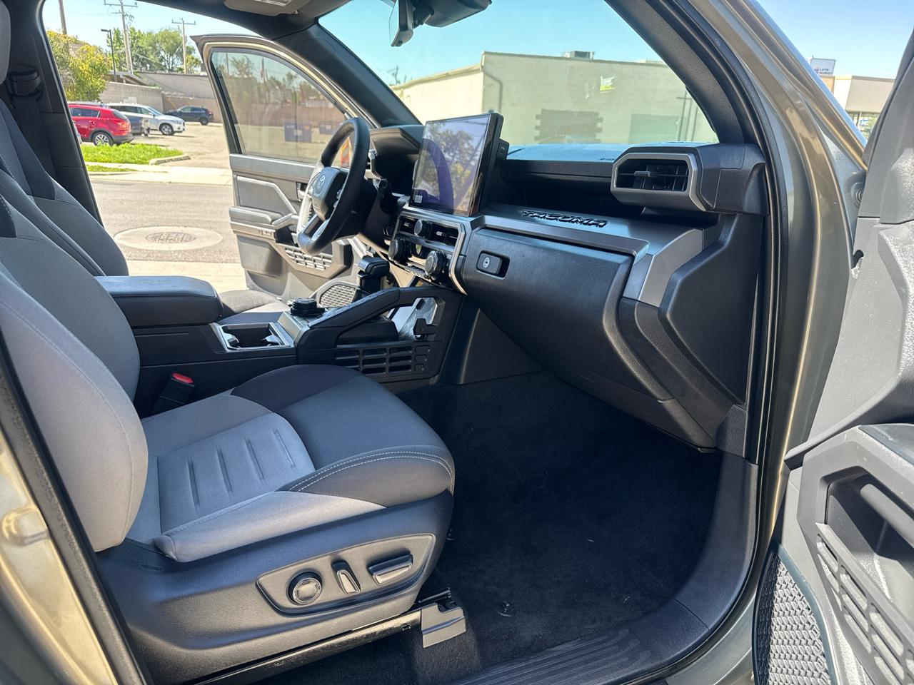 Toyota Tacoma  2024