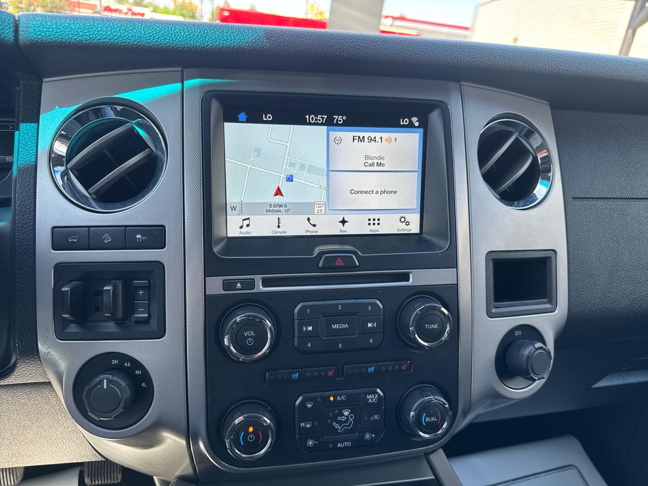 Ford Expedition EL XLT 4WD 2017