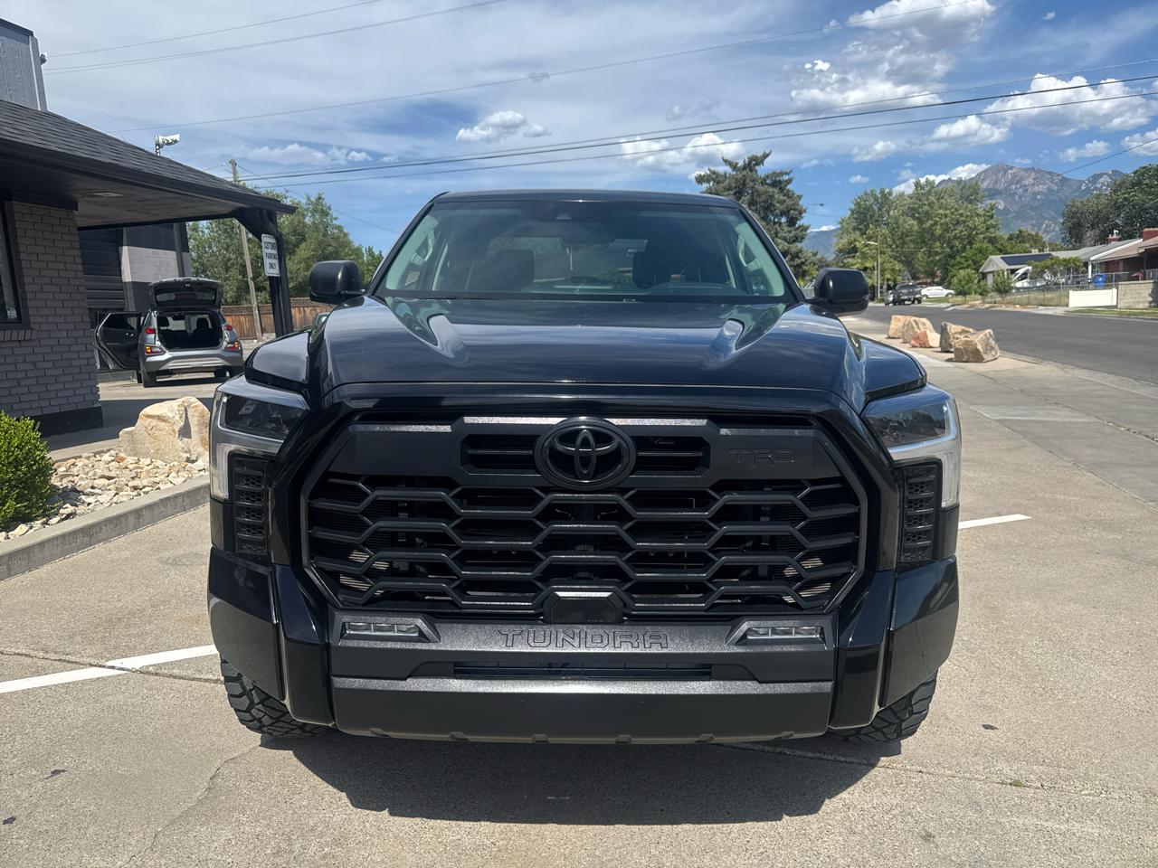 Toyota Tundra SR5 CrewMax 4WD 2023