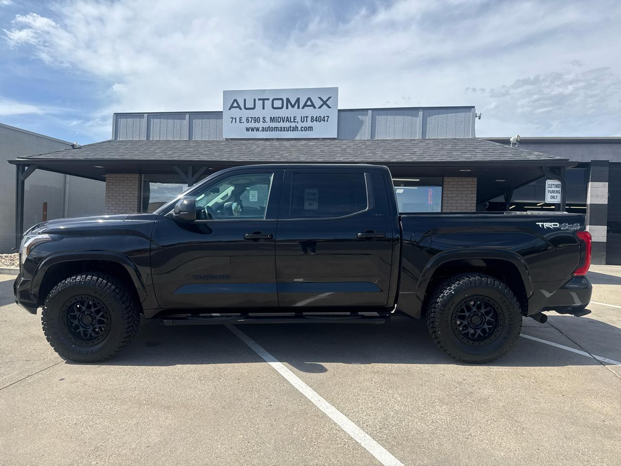 Toyota Tundra SR5 CrewMax 4WD 2023