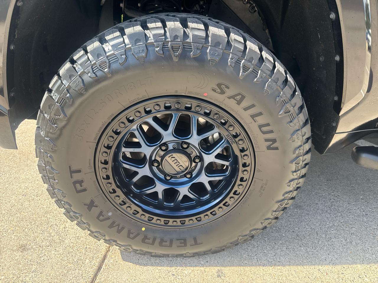 Toyota Tundra SR5 CrewMax 4WD 2023