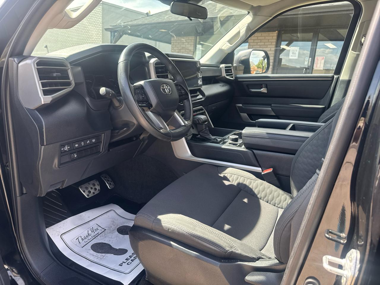 Toyota Tundra SR5 CrewMax 4WD 2023